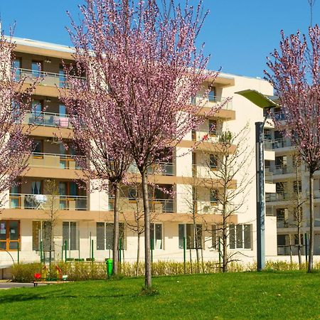 Apartment Solar D3, Private Parking, One Bedroom ブカレスト エクステリア 写真