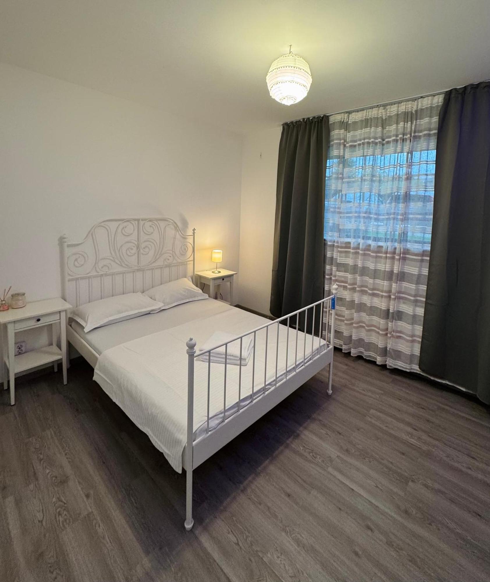 Apartment Solar D3, Private Parking, One Bedroom ブカレスト エクステリア 写真